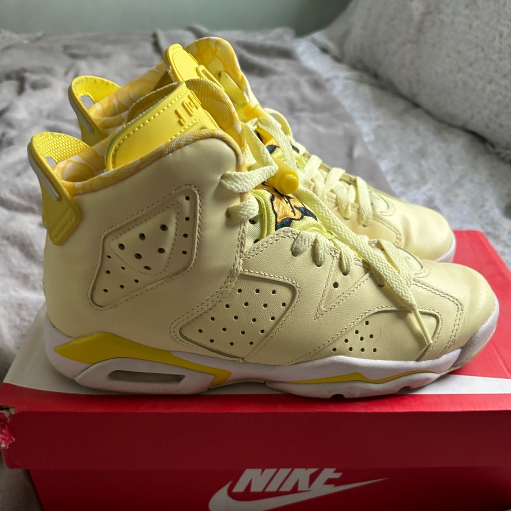 Nike Jordan 6 Retro Dynamic Yellow